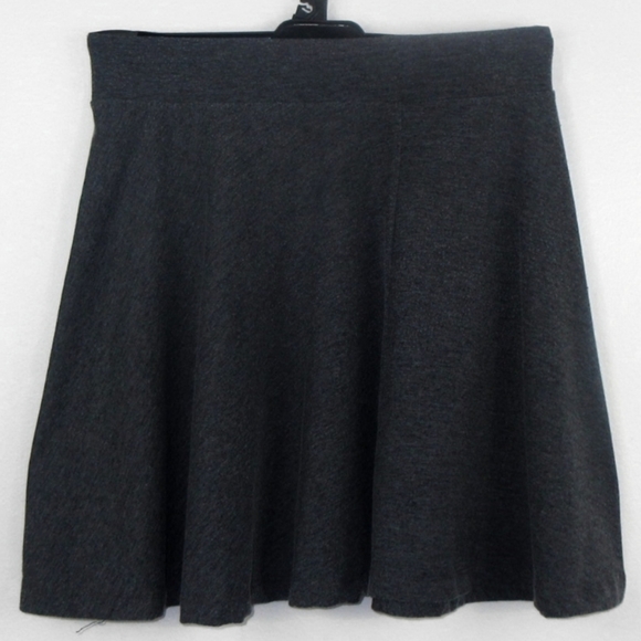 H&M DIVIDED Tennis Skirt Gray Size Small - Picture 3 of 4